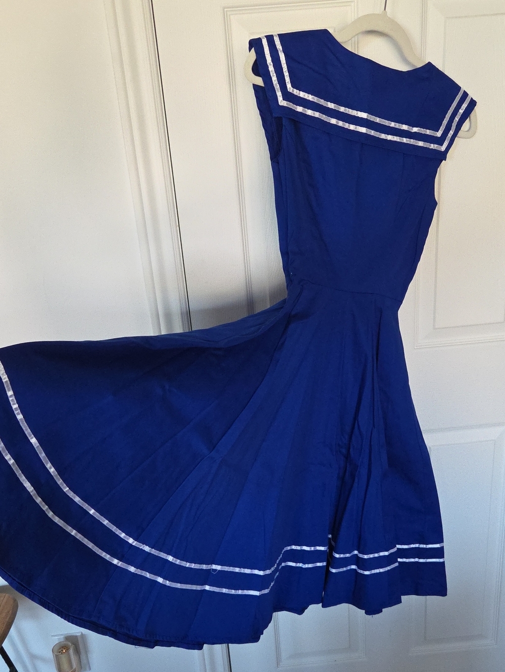 HEARTS & ROSES Pinup Sailor Dress - Picture 4 of 6